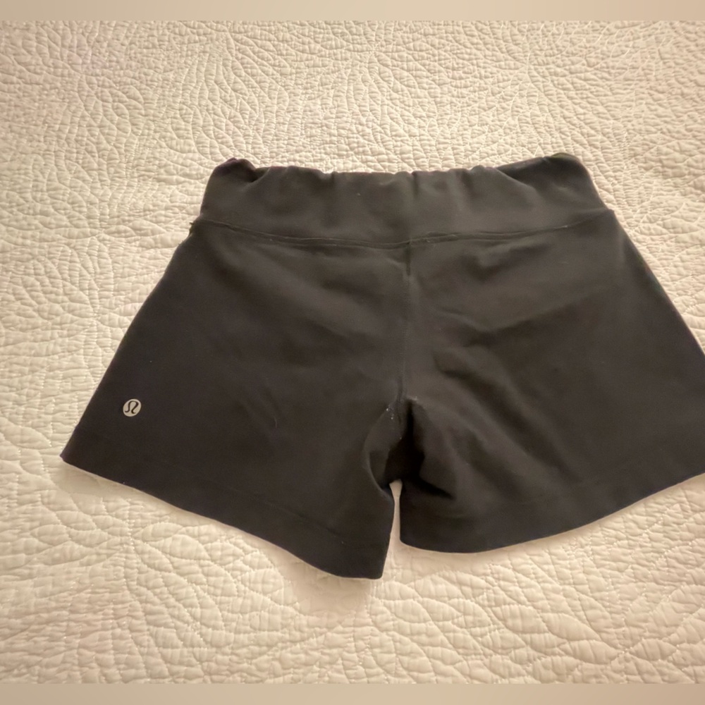 Womens Lululemon Drawstring Black Shorts 13” across waist